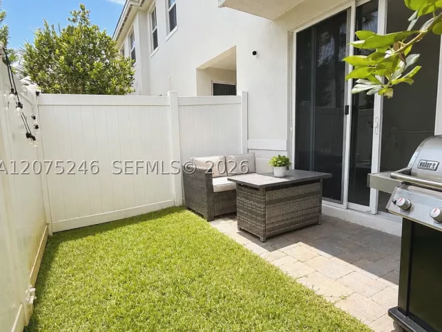 Продажа дома по адресу 181 SW 170th Ave - фото 9381966