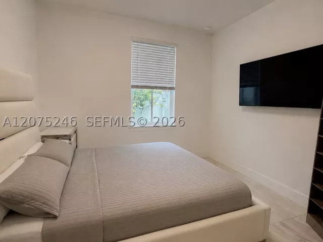 Продажа дома по адресу 181 SW 170th Ave - фото 9381968