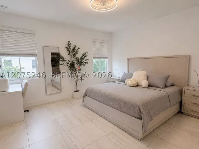 Продажа дома по адресу 181 SW 170th Ave - фото 9381972