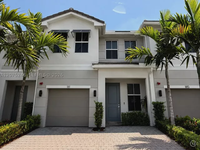 Продажа дома по адресу 181 SW 170th Ave - фото 9381955