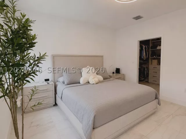 Продажа дома по адресу 181 SW 170th Ave - фото 9381974