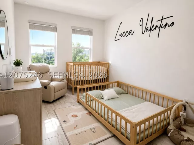 Продажа дома по адресу 181 SW 170th Ave - фото 9381980