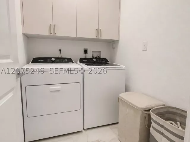 Продажа дома по адресу 181 SW 170th Ave - фото 9381989