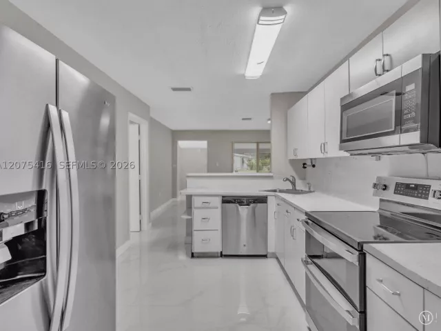 Продажа дома по адресу 6800 Raleigh St - фото 9365869