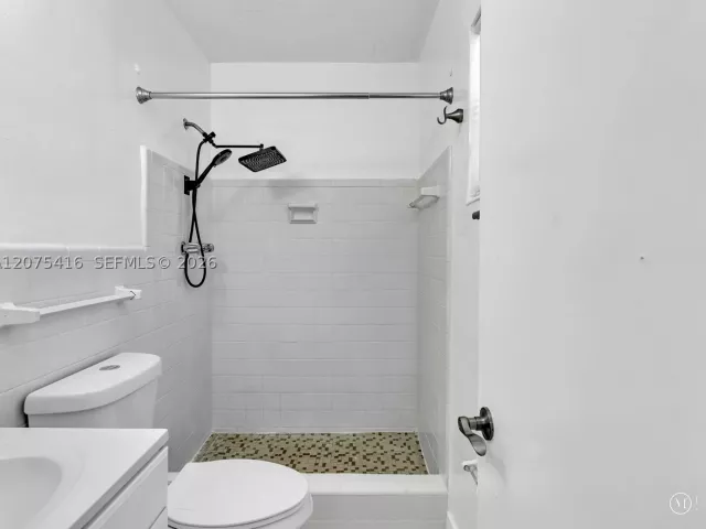 Продажа дома по адресу 6800 Raleigh St - фото 9365884