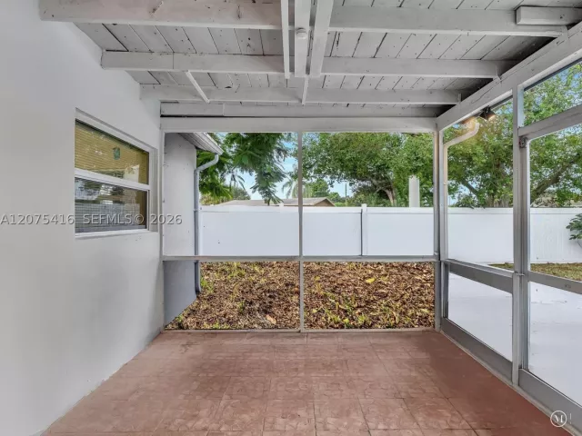 Продажа дома по адресу 6800 Raleigh St - фото 9365887