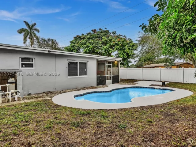 Продажа дома по адресу 6800 Raleigh St - фото 9365890