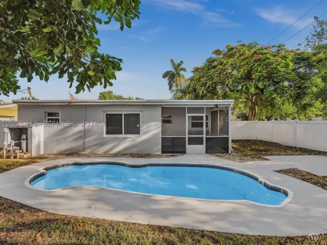 Продажа дома по адресу 6800 Raleigh St - фото 9365891