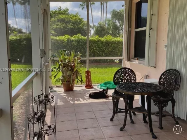 Продажа дома по адресу 505 SE 26th Dr - фото 9363818