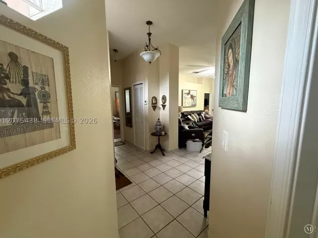 Продажа дома по адресу 505 SE 26th Dr - фото 9363828