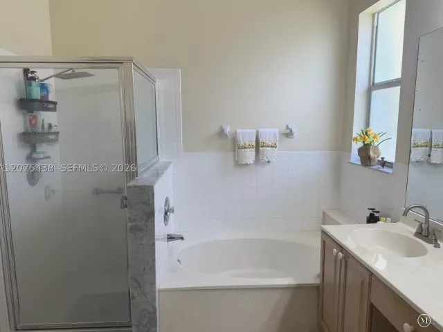 Продажа дома по адресу 505 SE 26th Dr - фото 9363835