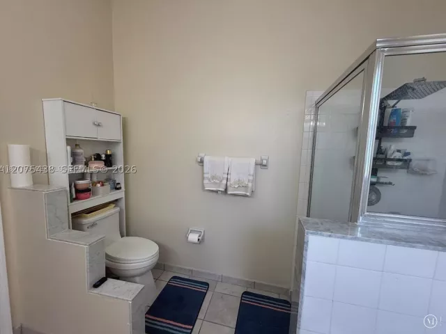 Продажа дома по адресу 505 SE 26th Dr - фото 9363836