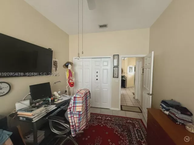 Продажа дома по адресу 505 SE 26th Dr - фото 9363839