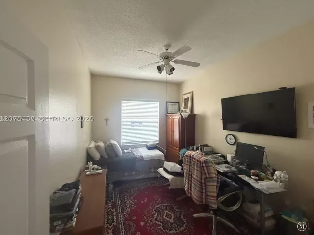 Продажа дома по адресу 505 SE 26th Dr - фото 9363840