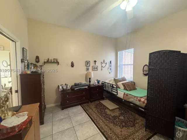 Продажа дома по адресу 505 SE 26th Dr - фото 9363841