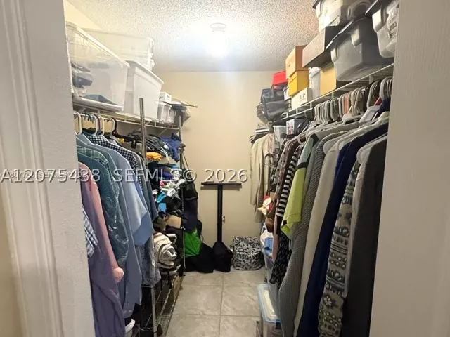 Продажа дома по адресу 505 SE 26th Dr - фото 9363843