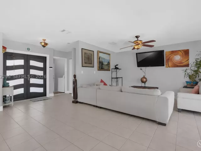 Продажа дома по адресу 16711 SW 140th Ave - фото 9369234