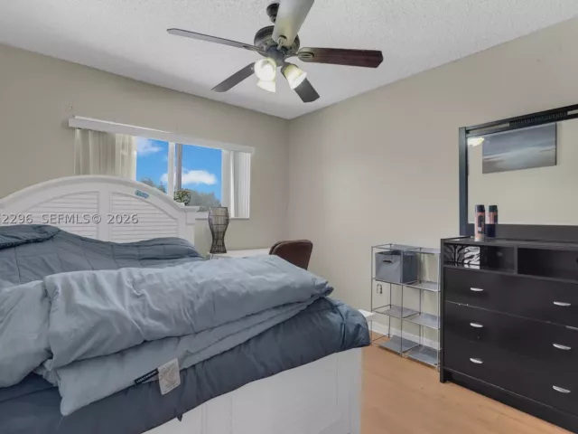 Продажа дома по адресу 16711 SW 140th Ave - фото 9369252