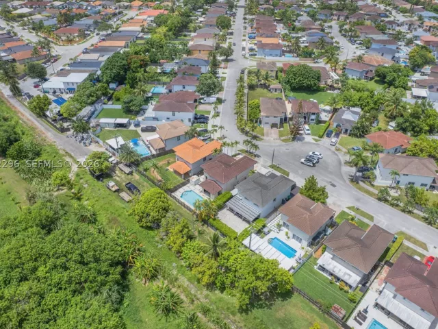 Продажа дома по адресу 16711 SW 140th Ave - фото 9369274