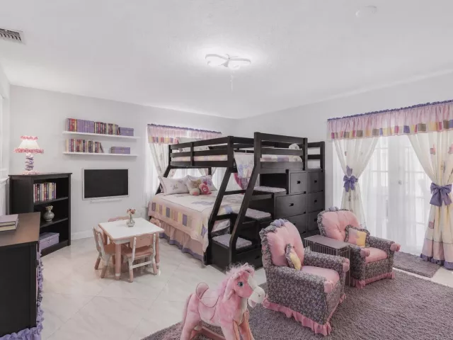 Дом в аренду по адресу 517 IBIS Drive - фото 9364094