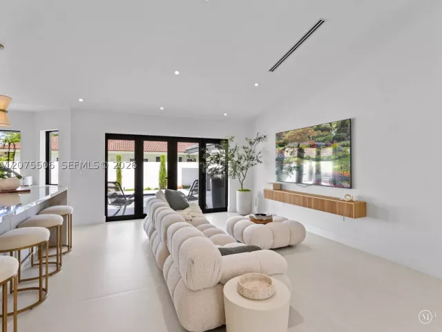 Продажа дома по адресу 3209 SW 142nd Pl - фото 9370511