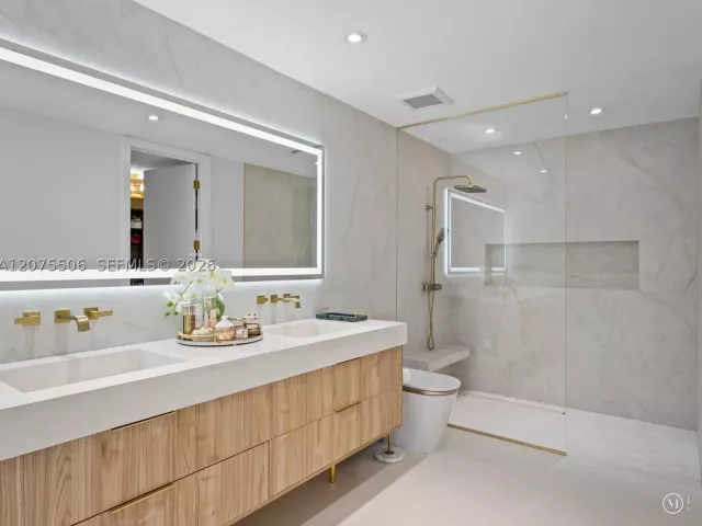 Продажа дома по адресу 3209 SW 142nd Pl - фото 9370517