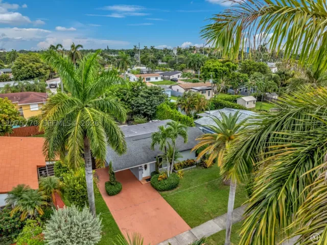 Продажа дома по адресу 907 NE 5th St - фото 9365506