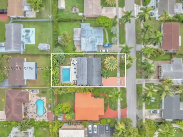 Продажа дома по адресу 907 NE 5th St - фото 9365507