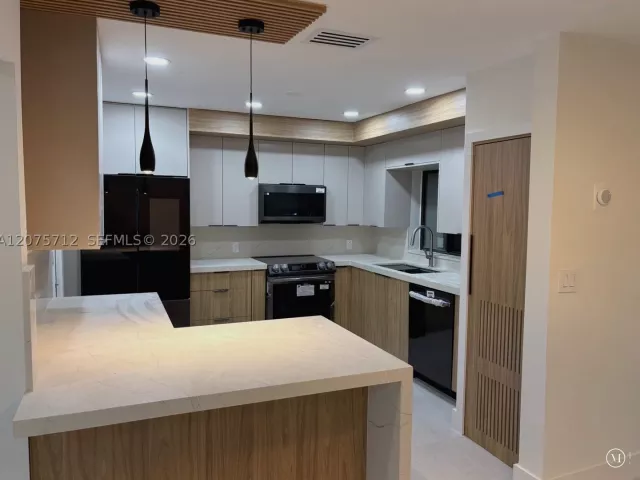 Продажа дома по адресу 4291 SW 14th St - фото 9366665