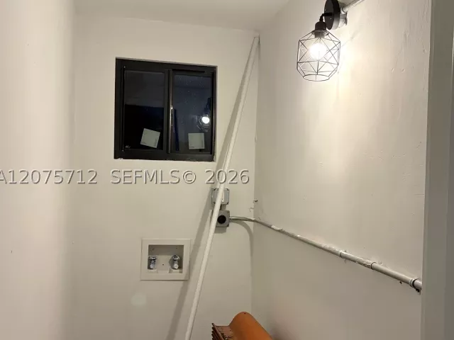 Продажа дома по адресу 4291 SW 14th St - фото 9366679