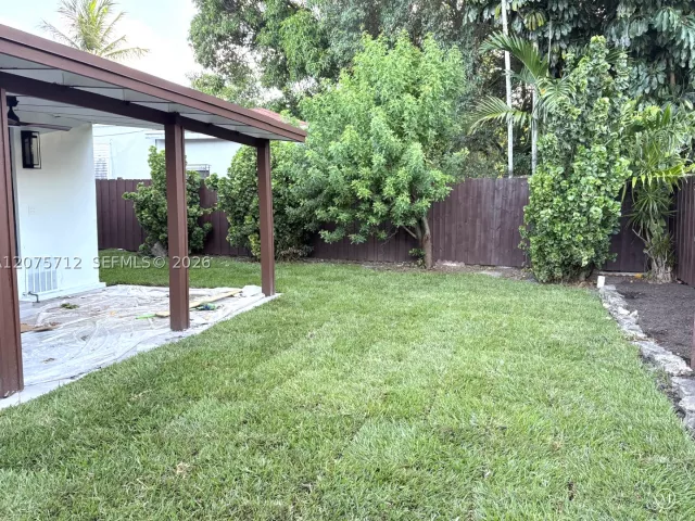 Продажа дома по адресу 4291 SW 14th St - фото 9366682