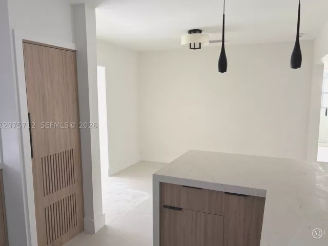 Продажа дома по адресу 4291 SW 14th St - фото 9366663