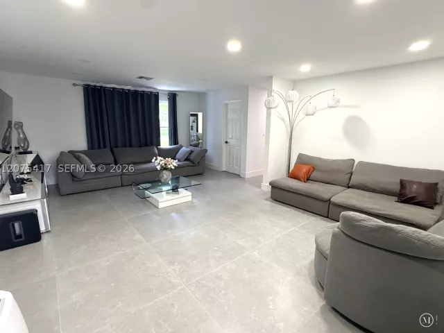 Продажа дома по адресу 15042 SW 149th St - фото 9366727