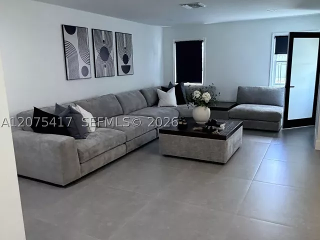 Продажа дома по адресу 15042 SW 149th St - фото 9366714