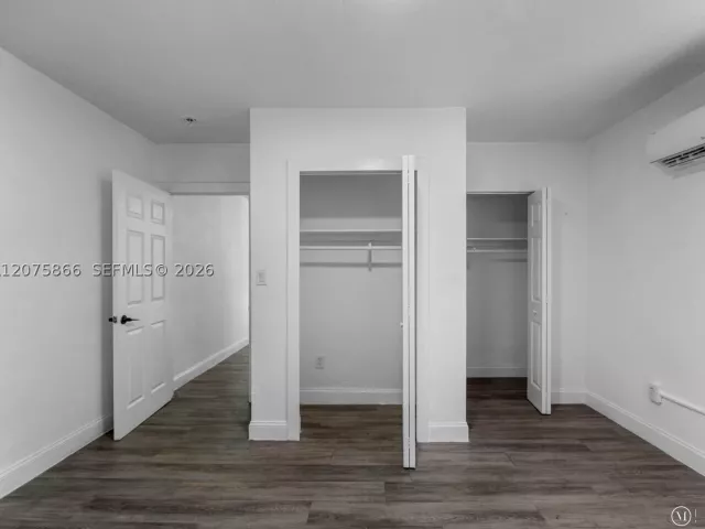 Продажа дома по адресу 500 SW 8th Ave - фото 9366699