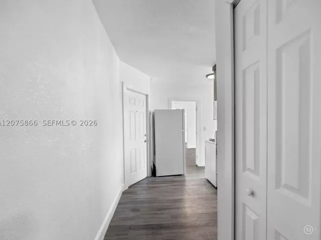 Продажа дома по адресу 500 SW 8th Ave - фото 9366700