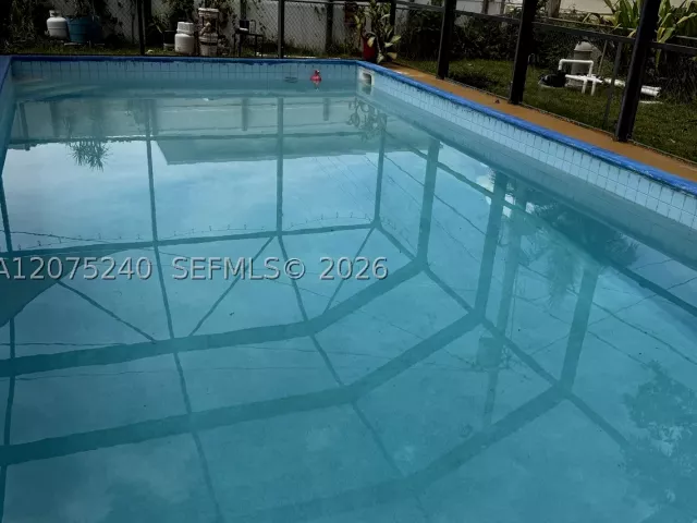 Продажа дома по адресу 4441 NW 173rd Dr - фото 9371109