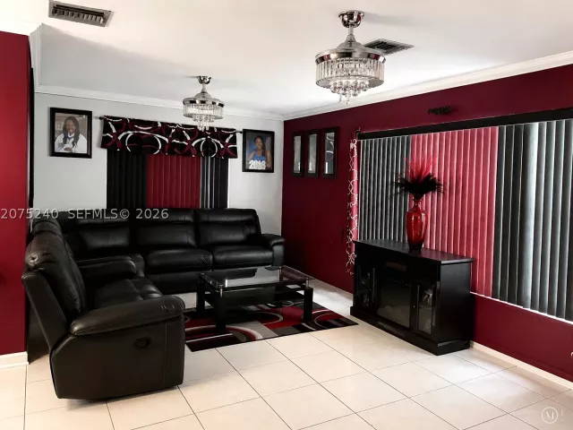 Продажа дома по адресу 4441 NW 173rd Dr - фото 9371099