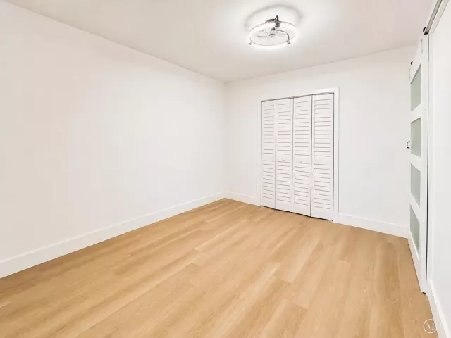 Продажа дома по адресу 1673 NE 31st Street - фото 9372850