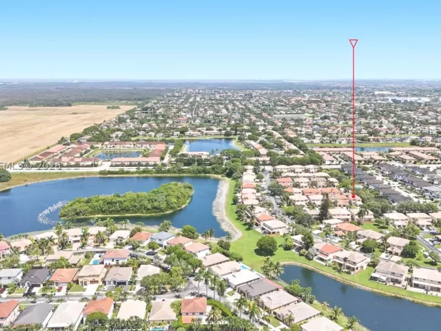 Продажа дома по адресу 16405 SW 73rd Ln - фото 9372478