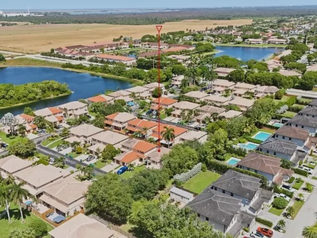 Продажа дома по адресу 16405 SW 73rd Ln - фото 9372481