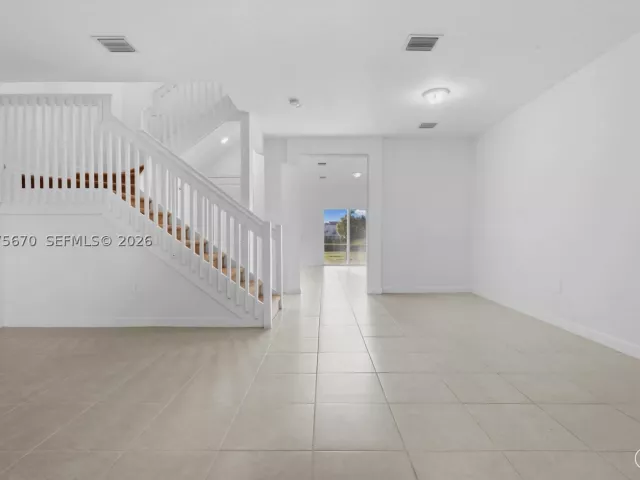 Продажа дома по адресу 12428 NW 23rd Ct - фото 9367158