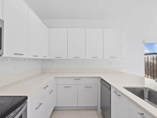 Продажа дома по адресу 12428 NW 23rd Ct - фото 9367162