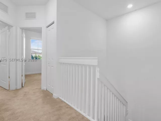 Продажа дома по адресу 12428 NW 23rd Ct - фото 9367165
