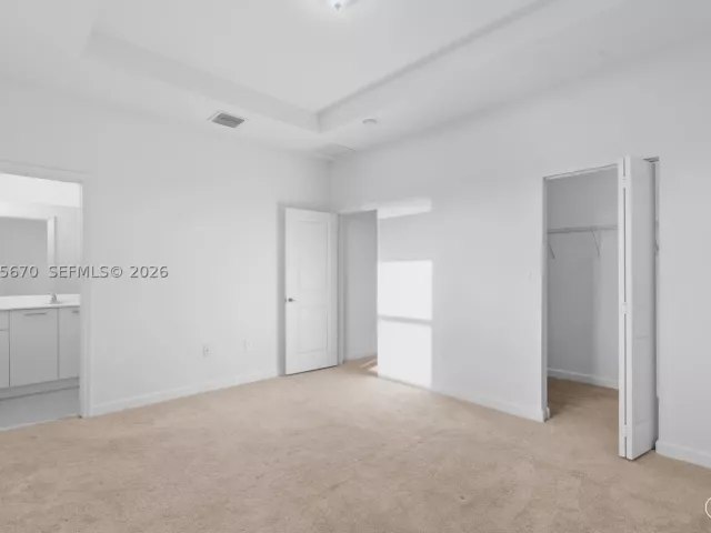 Продажа дома по адресу 12428 NW 23rd Ct - фото 9367167