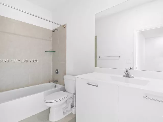 Продажа дома по адресу 12428 NW 23rd Ct - фото 9367168