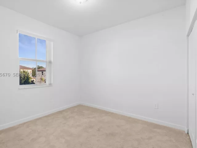 Продажа дома по адресу 12428 NW 23rd Ct - фото 9367172
