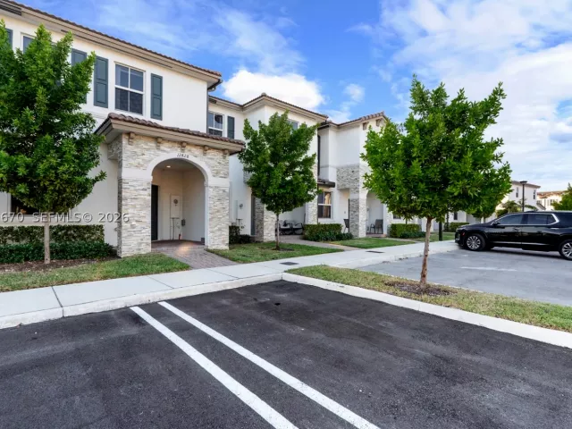 Продажа дома по адресу 12428 NW 23rd Ct - фото 9367149
