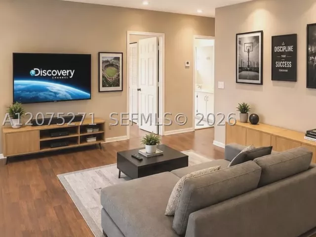 Продажа дома по адресу 18341 NW 10th St - фото 9377361
