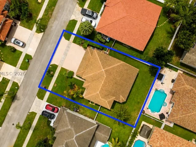 Продажа дома по адресу 18341 NW 10th St - фото 9377369